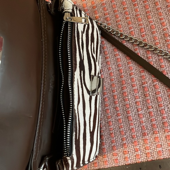 Zara zebra print pony hair cross body belt bag - Picture 4 of 5